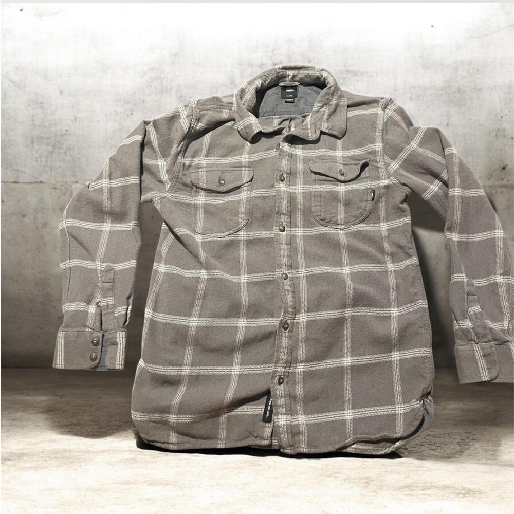 Vans Tailored Fit Flannel Shirt -
XL (Grey Plaid)